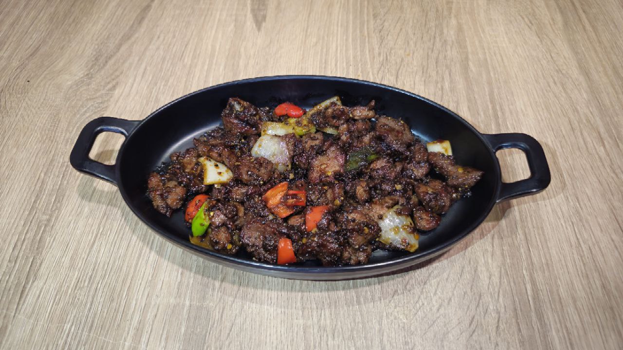 Sapi Lada Hitam Enoki Resto